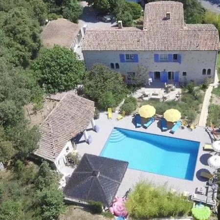 T2 Cheminee Jardin Piscine