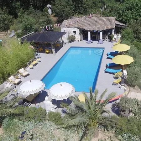 T2 Cheminée Jardin Piscine Appartamento